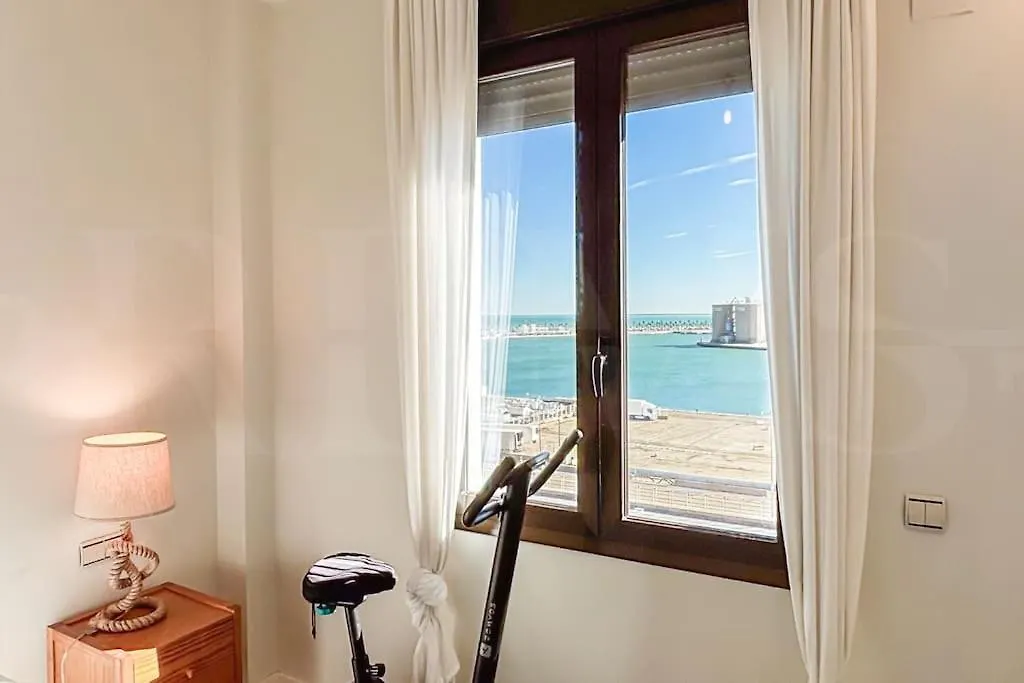 Central Gem With Stunning Port & Sea Views By Rems Malaga Spain